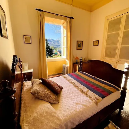 Quinta Da Paz - Traditional House Private Floor * Santa Cruz (Madeira)